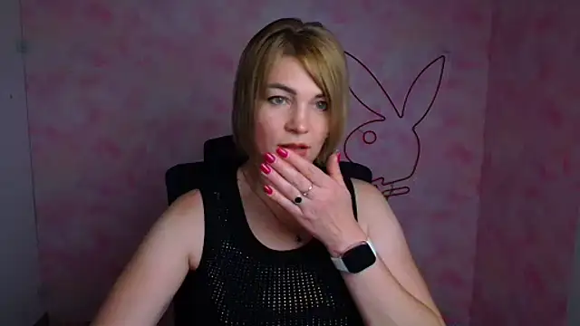 CuttieEmma online show from June 29, 10:15 am