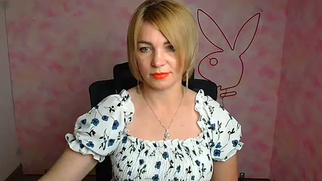CuttieEmma online show from July 14, 11:37 am