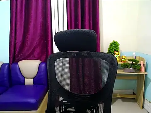 devine goddess online show from April 8, 10:28 am