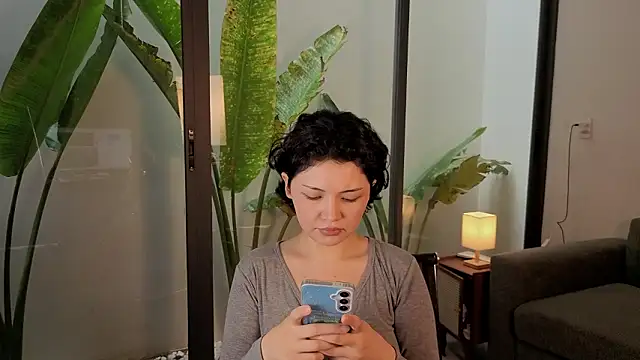 came-a-lot online show from February 4, 1:41 am