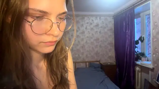 EdythRozier online show from February 13, 1:46 pm