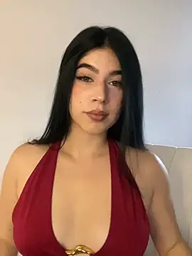  HannahFox  online show from February 10, 10:35 pm