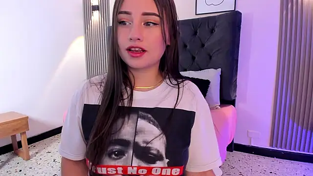 SARHA ANTONELLI online show from February 27, 11:43 am