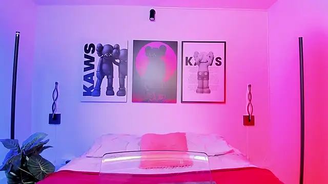 Maddie Rosee online show from March 3, 3:34 am