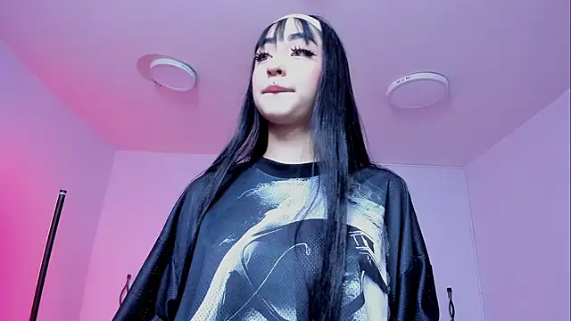 Maddie Rosee online show from February 24, 2:22 am