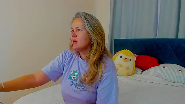 LilyBel online show from June 4, 1:11 am