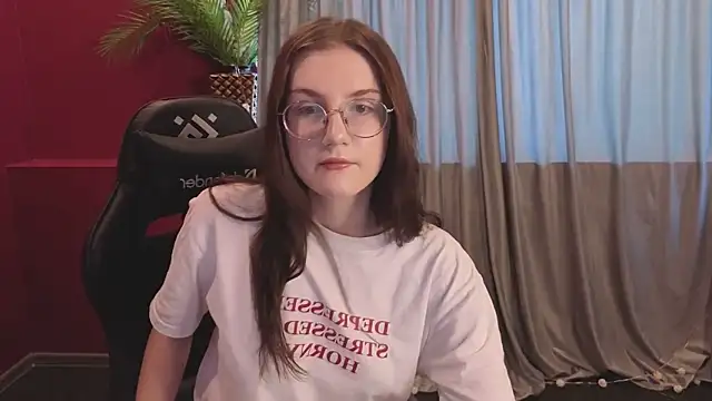 VixenLight online show from February 17, 2:33 am