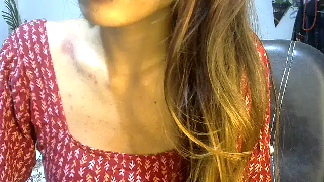 call me babyy online show from March 29, 9:19 am