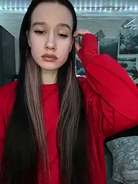 Carolina G0lden online show from March 31, 8:20 pm