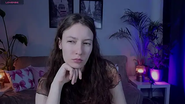 VioletaBloom online show from February 10, 7:11 am