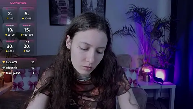 VioletaBloom online show from February 7, 7:34 am