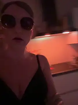 hottogetherNL online show from February 19, 8:51 pm