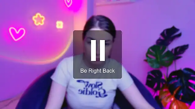 AliceChanel online show from April 14, 8:14 am