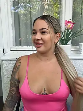 sexybatwomen33 online show from July 13, 6:58 am