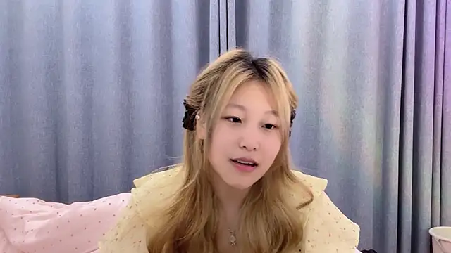 SM JIAJIA ZL online show from July 28, 3:21 pm