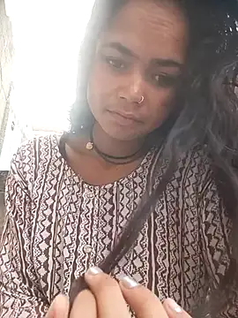 Sunali Bendre online show from July 25, 8:54 am
