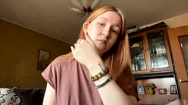 LaureenVielma online show from March 18, 8:08 am