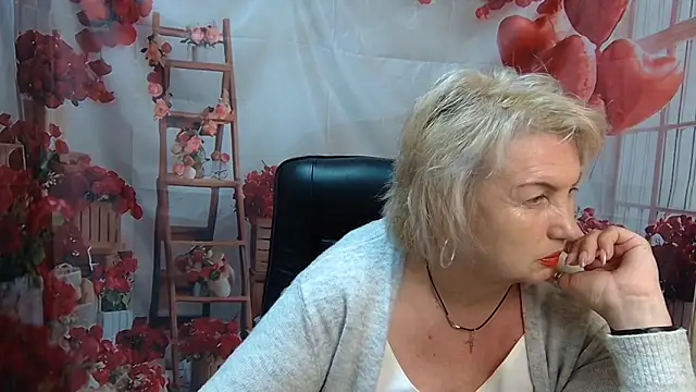 RenataDaster online show from May 19, 4:58 pm