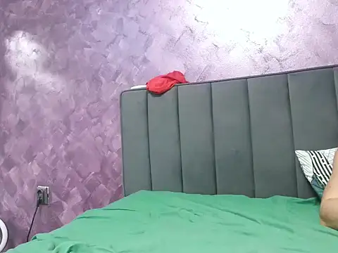 Roxy foxx online show from February 5, 12:03 am