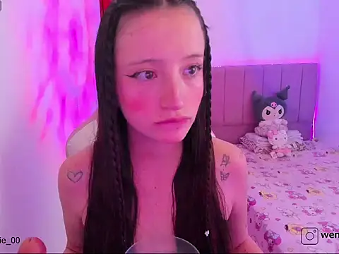 wenn  online show from April 6, 1:38 am