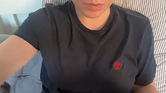 Lucyschickt online show from June 23, 5:44 pm