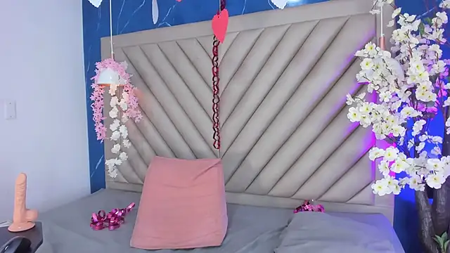 LunaCrop online show from February 13, 1:02 pm