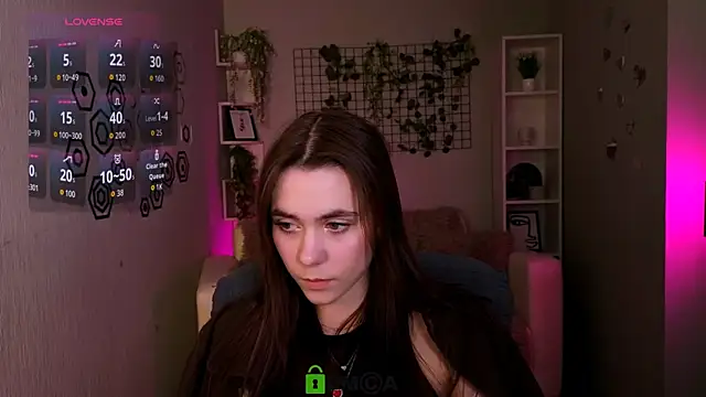 laurenmurrr online show from May 15, 9:34 am