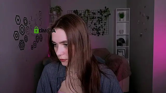 laurenmurrr online show from May 16, 9:45 am