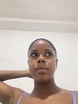 LIA PARKERR online show from May 30, 2:37 pm