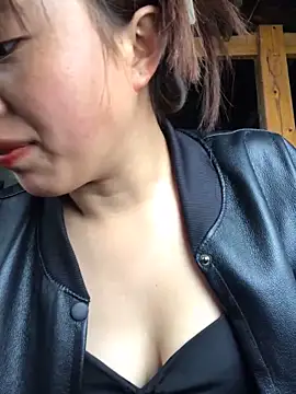 honeyyy110 online show from February 10, 2:36 am