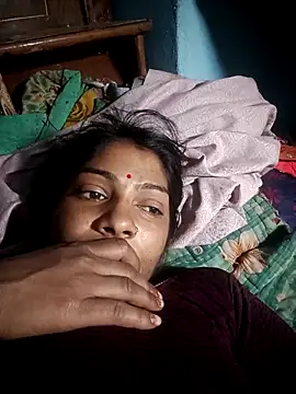 Hotty raghni online show from February 15, 2:36 am