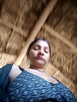 Hotty raghni online show from February 15, 7:51 am