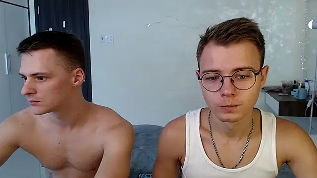 NikiKerryCum online show from June 24, 3:38 am