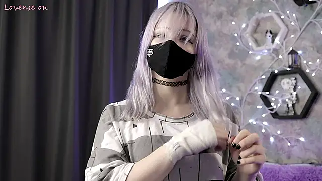 Yunakiss online show from April 5, 9:14 pm