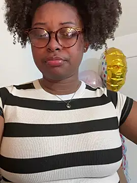 cocoaswretie online show from February 27, 3:17 am