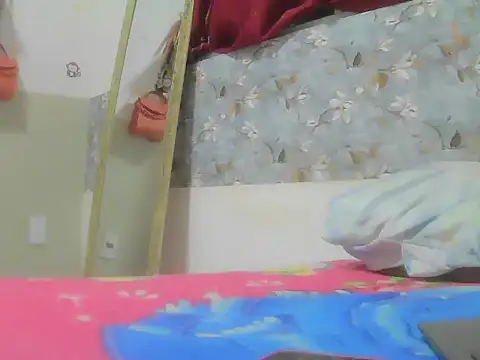 Jhennyf Lims online show from May 19, 1:56 am