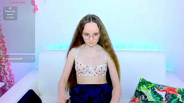  EliDream online show from April 10, 10:10 am