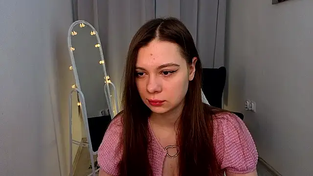 SiennaSayss online show from March 16, 5:32 am