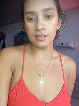 LunaHeat online show from February 14, 9:39 pm