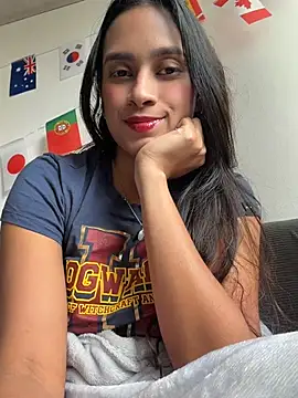 LunaHeat online show from June 30, 9:03 pm