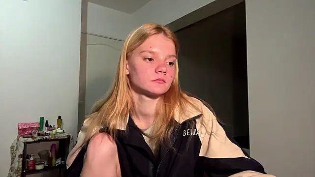 Tiffany Muse online show from April 15, 1:17 am