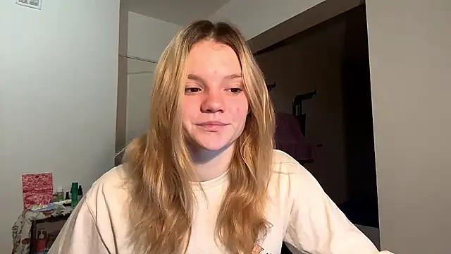 Tiffany Muse online show from March 8, 3:10 am