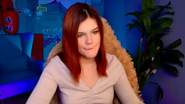 EllieFoxy online show from February 7, 12:31 pm