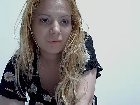 ChleoWild online show from May 30, 8:49 pm