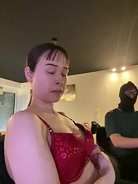 Just-Lilly online show from February 22, 2:51 pm