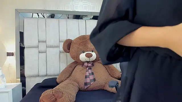 ValeryCooper18 online show from February 20, 7:47 pm