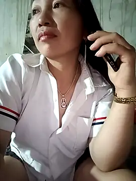 baby 112233 online show from April 15, 10:49 am