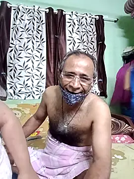 HoneyHush online show from March 17, 1:15 pm