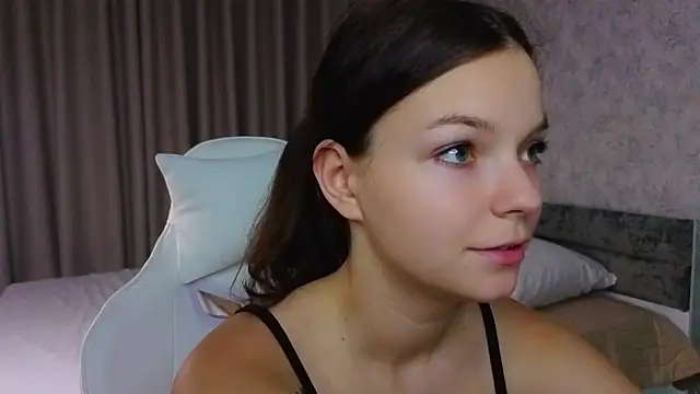 ElizaPizza online show from May 18, 7:09 pm