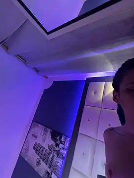 RED VIOLETH online show from July 15, 10:31 am
